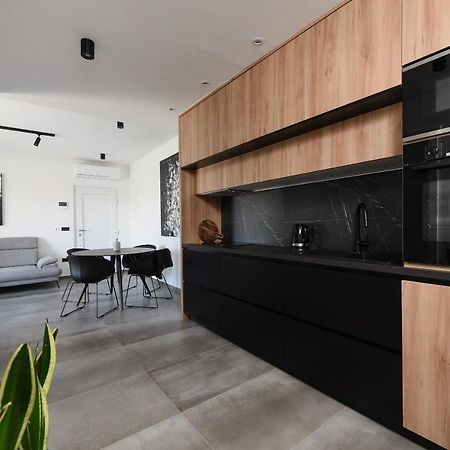 Luxury Apartment N 자다르 외부 사진